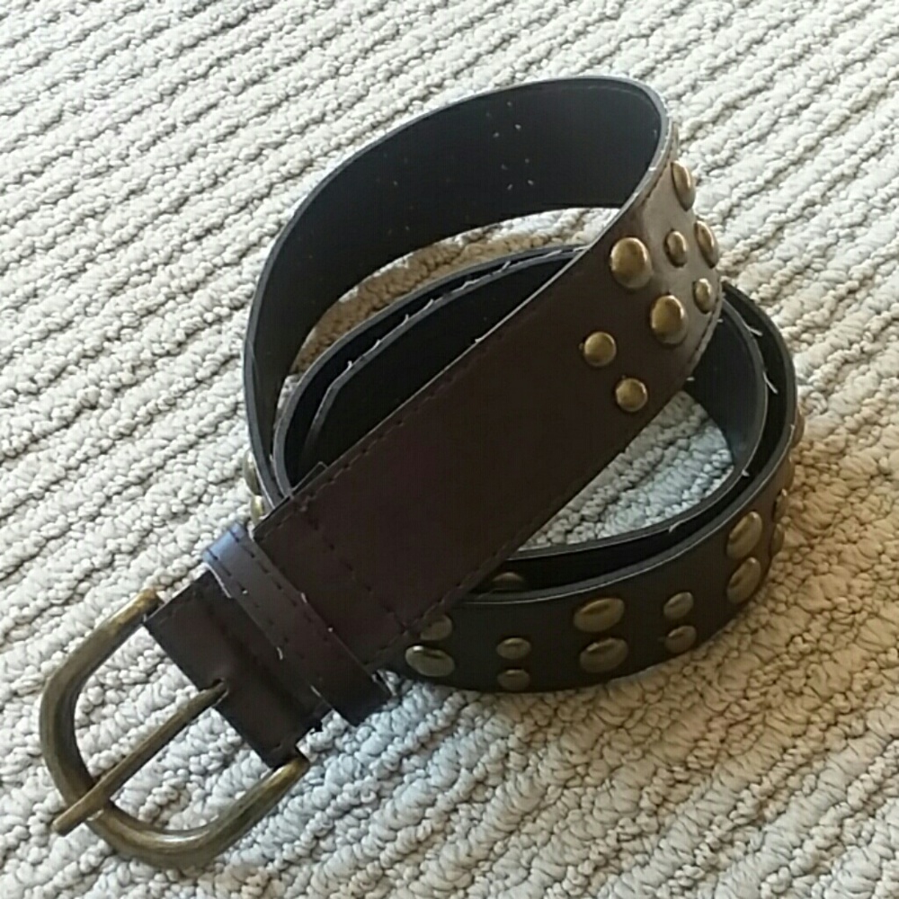 Brown belt with bronze color metal circle detail